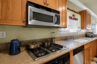 82 N Wathen, Sanger, CA 93657 - Photo 11