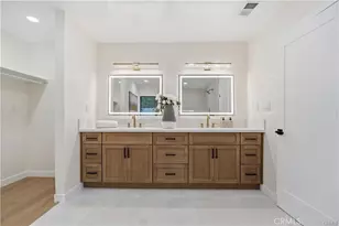 12621 Singing Wood Dr, Santa Ana, CA 92705 - Photo 43
