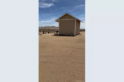 27824 27826 Clark Road, Apple Valley, CA 92308 - Photo 13