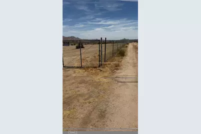 27824 27826 Clark Road, Apple Valley, CA 92308 - Photo 1
