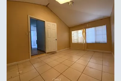 6350 Myrtle Avenue, Long Beach, CA 90805 - Photo 19