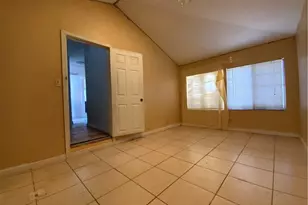 6350 Myrtle Ave, Long Beach, CA 90805 - Photo 19
