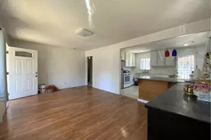 6350 Myrtle Ave, Long Beach, CA 90805 - Photo 5