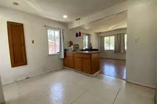 6350 Myrtle Ave, Long Beach, CA 90805 - Photo 7
