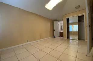 6350 Myrtle Ave, Long Beach, CA 90805 - Photo 17