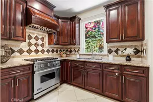 553 Woodward Blvd, Pasadena, CA 91107 - Photo 13