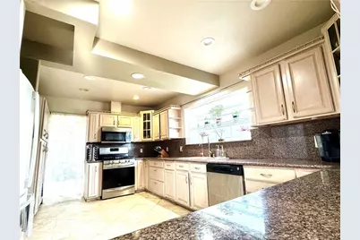 1539 N Roosevelt, Pasadena, CA 91104 - Photo 3