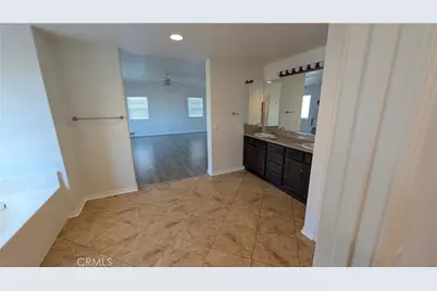 12422 Cricket Lane, Victorville, CA 92392 - Photo 7