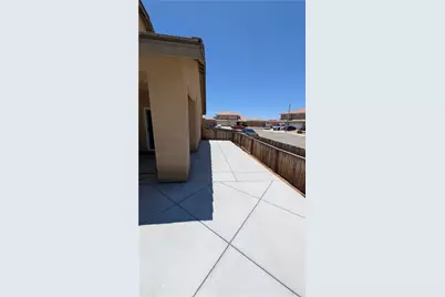 12422 Cricket Lane, Victorville, CA 92392 - Photo 17