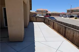 12422 Cricket Ln, Victorville, CA 92392 - Photo 17