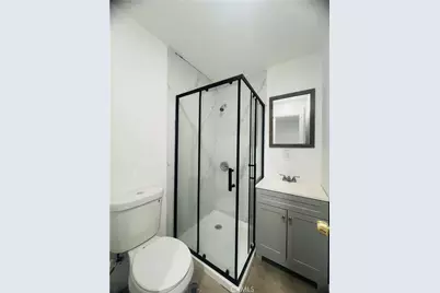 556 W Campus View, Riverside, CA 92507 - Photo 11