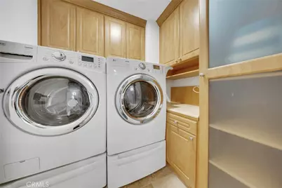 10520 Wilshire Blvd #902, Los Angeles, CA 90024 - Photo 13