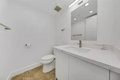 10520 Wilshire Blvd #902, Los Angeles, CA 90024 - Photo 9