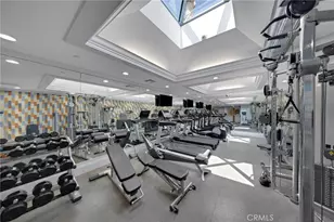 10520 Wilshire Blvd, Los Angeles, CA 90024 - Photo 23