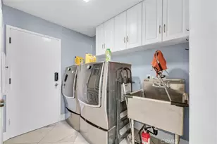 1417 W James Way, Anaheim, CA 92801 - Photo 11