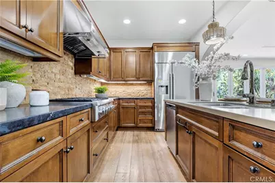 122 Catalonia, Irvine, CA 92618 - Photo 7
