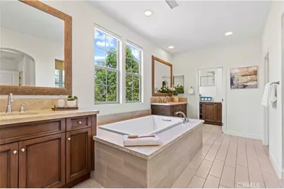 122 Catalonia, Irvine, CA 92618 - Photo 21