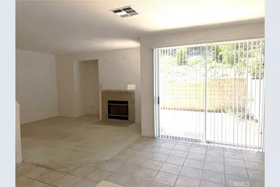 25407 Calcutta Pass Lane, Saugus, CA 91350 - Photo 5