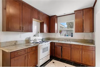 1845 E Stuart, West Covina, CA 91791 - Photo 9