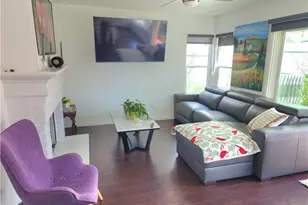 15608 Burt Ct, Canyon Country, CA 91387 - Photo 9
