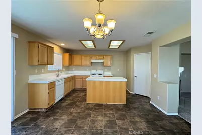 13579 Winewood, Victorville, CA 92392 - Photo 7
