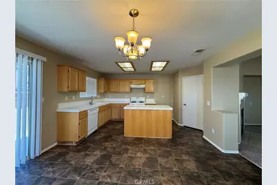 13579 Winewood, Victorville, CA 92392 - Photo 9