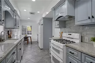 10207 Camarillo St, Toluca Lake, CA 91602 - Photo 15