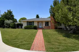 10207 Camarillo St, Toluca Lake, CA 91602 - Photo 1