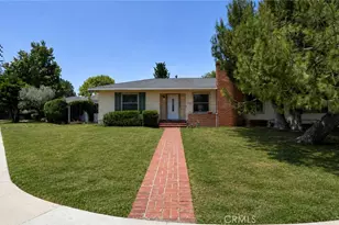 10207 Camarillo St, Toluca Lake, CA 91602 - Photo 1