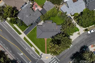 10207 Camarillo St, Toluca Lake, CA 91602 - Photo 47