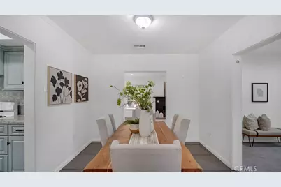 10207 Camarillo Street, Toluca Lake, CA 91602 - Photo 13
