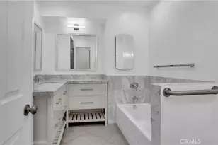 10207 Camarillo St, Toluca Lake, CA 91602 - Photo 35