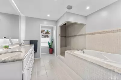 2116 S Cloverdale, Los Angeles, CA 90016 - Photo 19