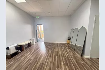 5546 Rosemead Boulevard #208, Temple City, CA 91780 - Photo 5