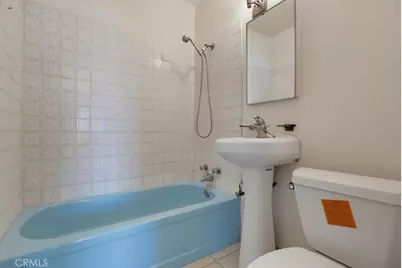 21802 Elaine, Hawaiian Gardens, CA 90716 - Photo 9