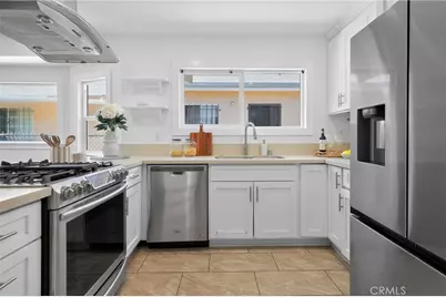 4904 S Van Ness Avenue, Los Angeles, CA 90062 - Photo 5