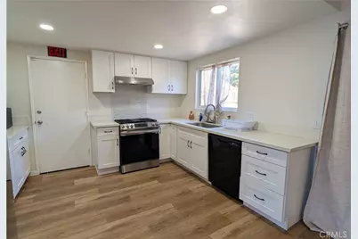 1460 N Towne, Claremont, CA 91711 - Photo 31