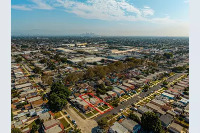 2065 W 65th, Los Angeles, CA 90047 - Photo 35