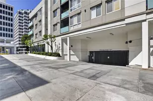160 S Hudson Ave, Pasadena, CA 91101 - Photo 23