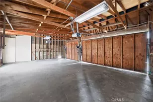 3105 Pepper Tree, San Bernardino, CA 92404 - Photo 7