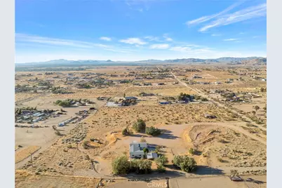 9376 Flora Vista, Apple Valley, CA 92308 - Photo 17