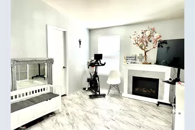 15455 Glenoaks Boulevard #540, Sylmar, CA 91342 - Photo 19