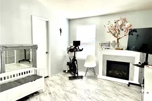 15455 Glenoaks Blvd, Sylmar, CA 91342 - Photo 11