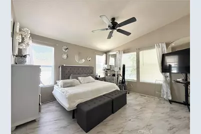 15455 Glenoaks Boulevard #540, Sylmar, CA 91342 - Photo 21