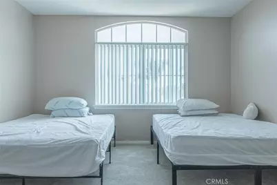 16386 Los Coyotes, Fontana, CA 92336 - Photo 17