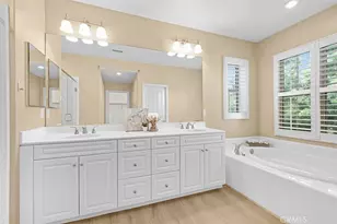 231 Mantle, Irvine, CA 92618 - Photo 7
