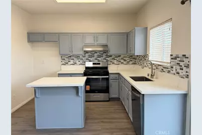 13532 Boulder Lane, Victorville, CA 92392 - Photo 11