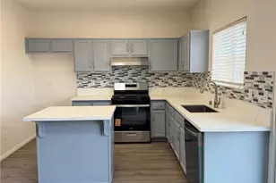 13532 Boulder Ln, Victorville, CA 92392 - Photo 11