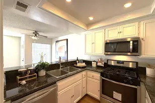 56 Christamon, Irvine, CA 92620 - Photo 11
