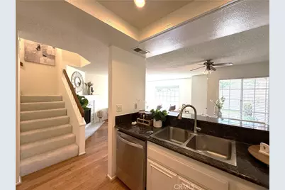 56 Christamon, Irvine, CA 92620 - Photo 13